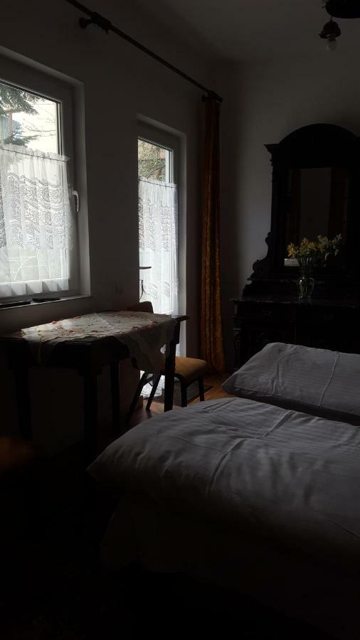 Room In An Old House Truskavets Bagian luar foto